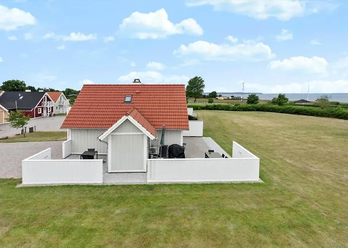 Fy211-brenderup-fyn-strandgardsvej-193 * Bro (Funen)